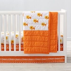Land of nod wild excursions lion crib sheet